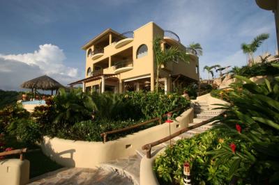 Villa For rent in Bahias de Huatulco, Oaxaca, Mexico