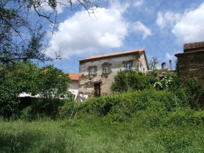 House for renovation For sale in Arganil, Combra, Portugal - Barril de Alva