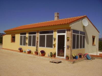 Bungalow For sale in Tortosa, Tarragona, Spain - Av. Generalitat 70